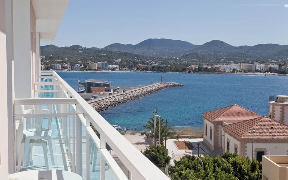 バルコニー 写真