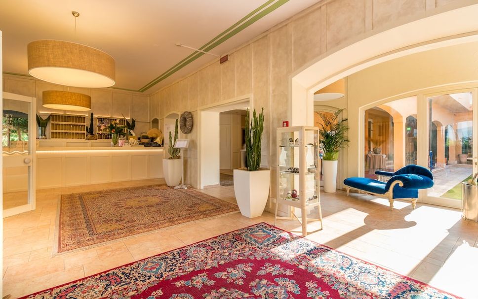 フロントデスク 写真