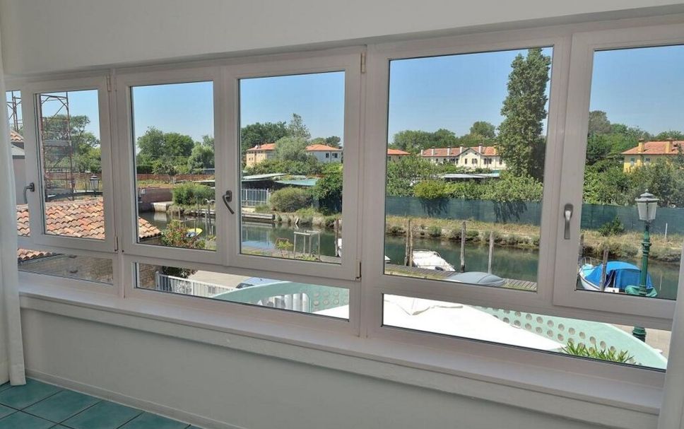 バルコニー 写真