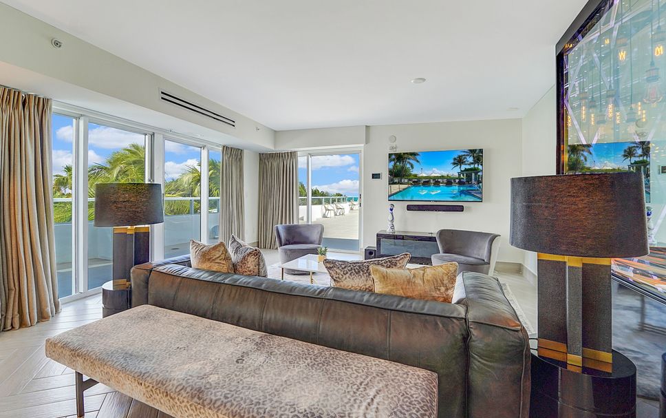 リビングルーム 写真