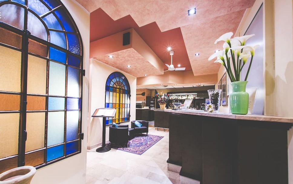 フロントデスク 写真