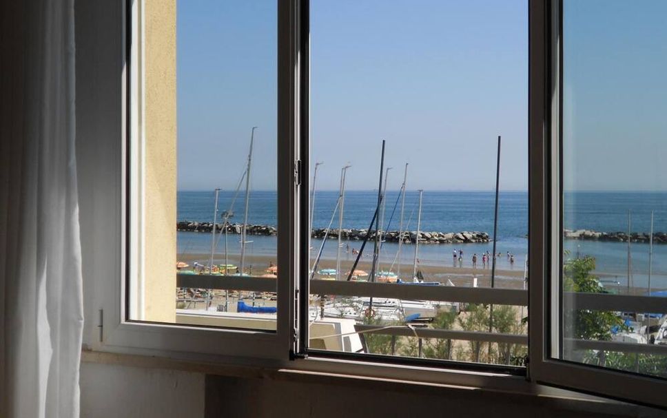 バルコニー 写真