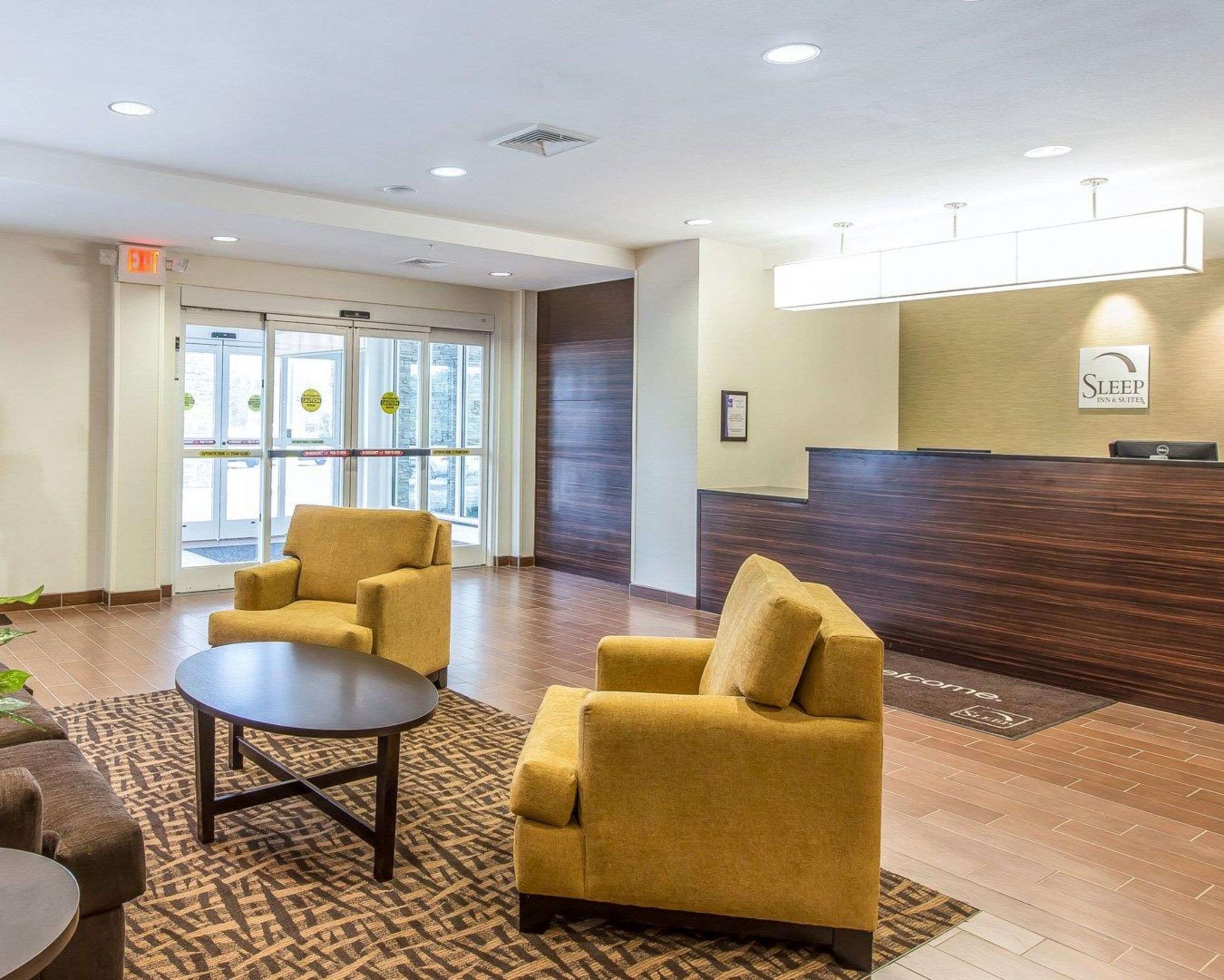 ロビー