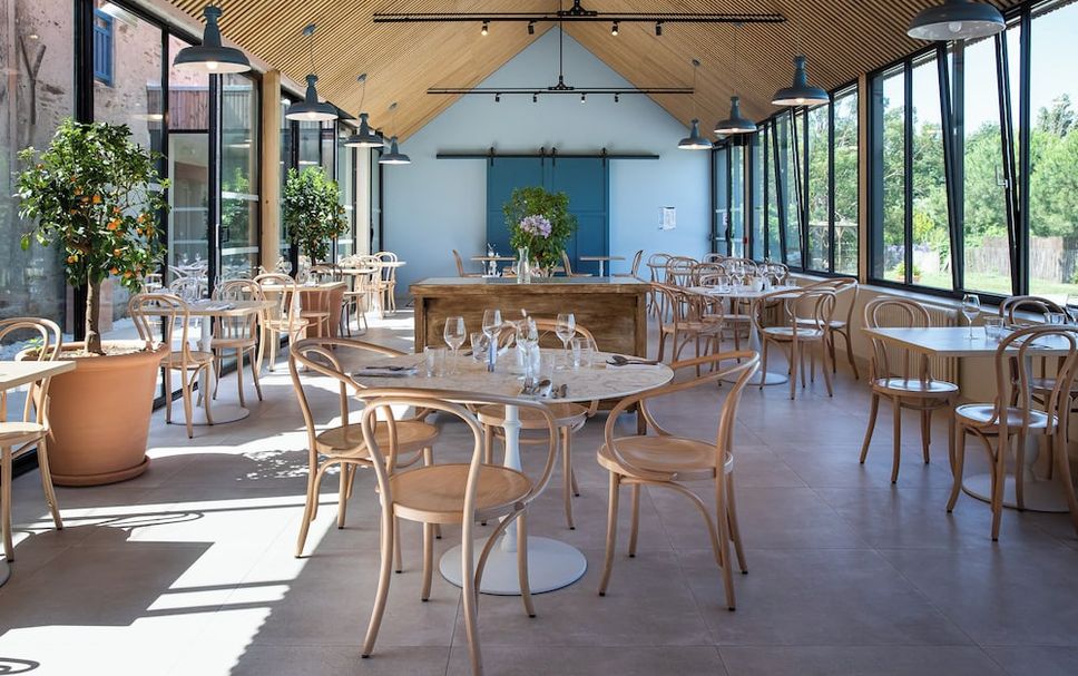 レストラン 写真