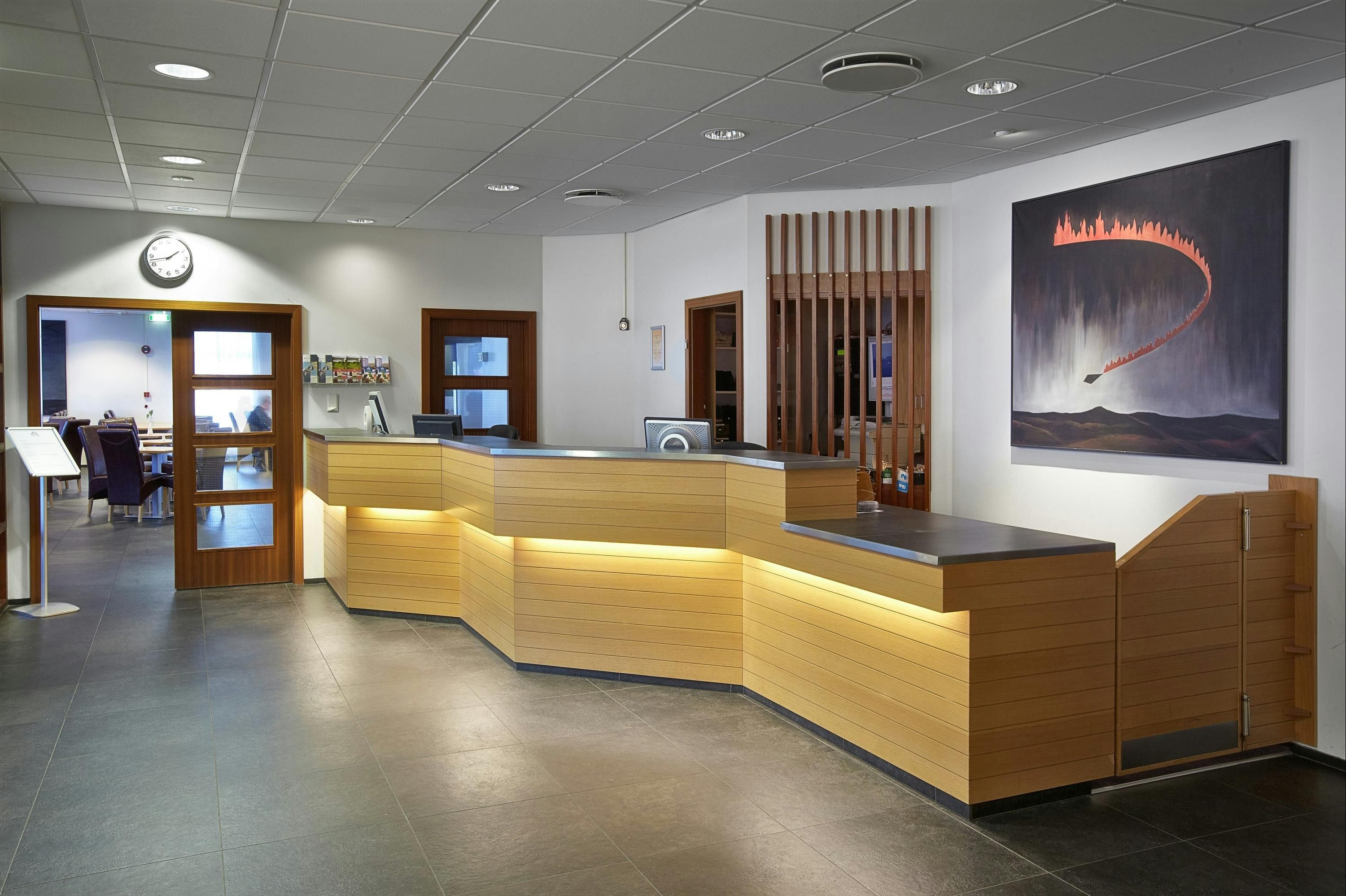 フロントデスク