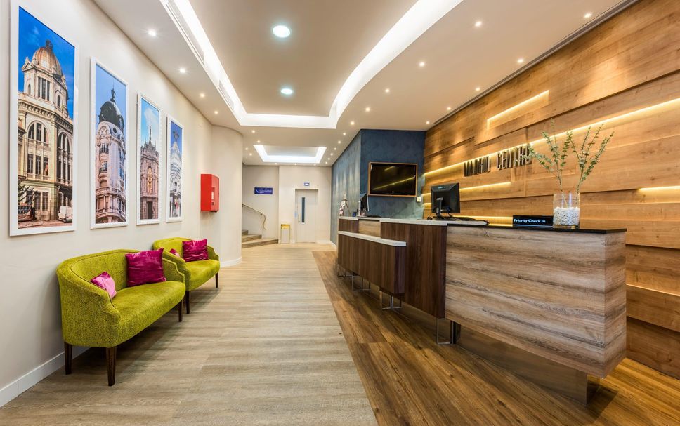 フロントデスク 写真