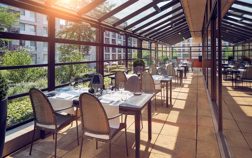 レストラン 写真