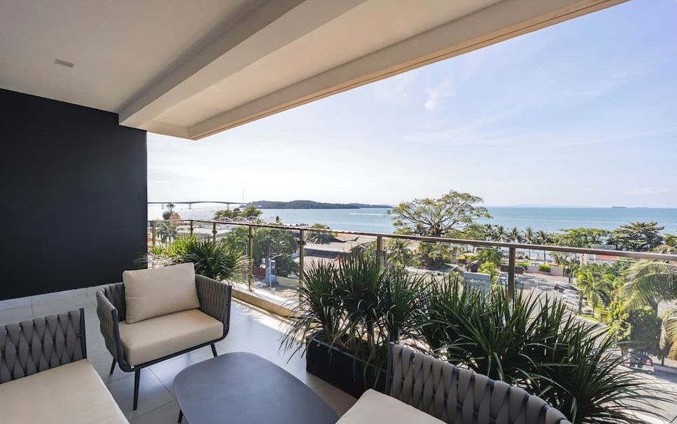 バルコニー 写真