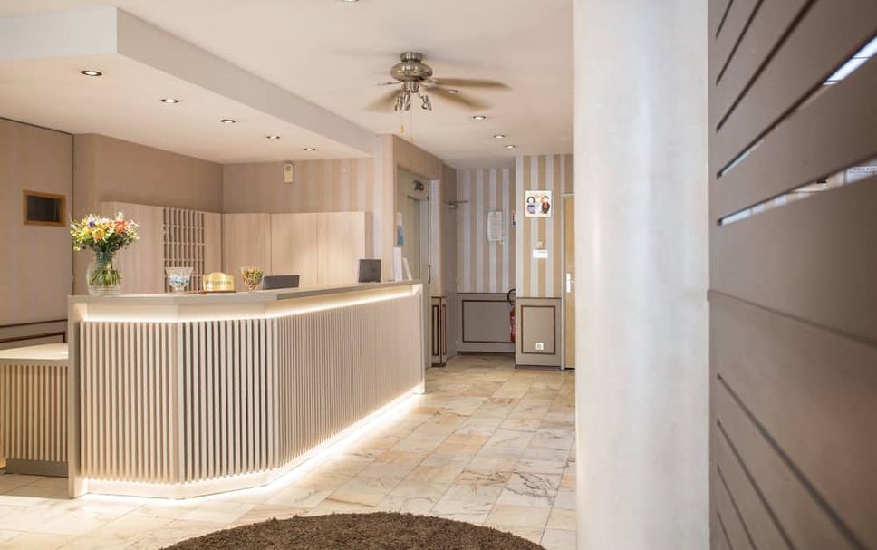 フロントデスク 写真