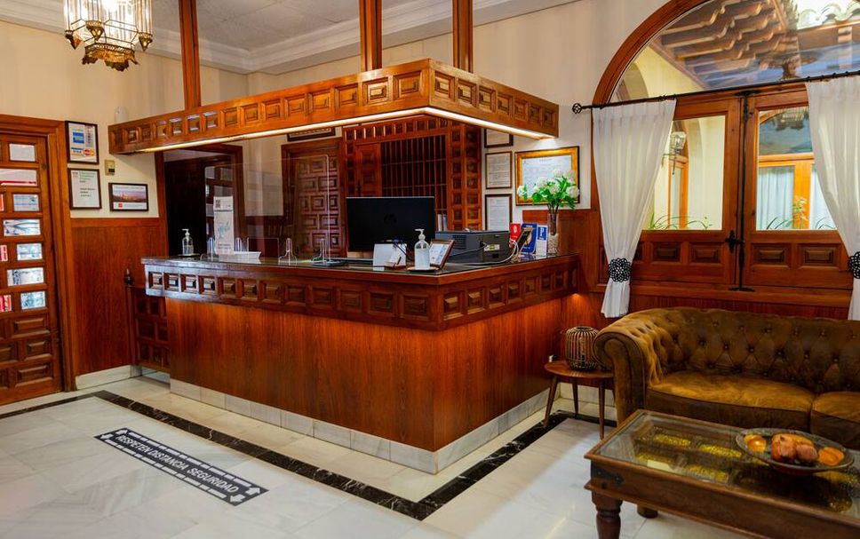 フロントデスク 写真