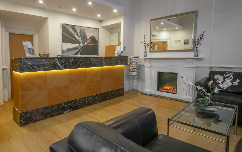 フロントデスク 写真