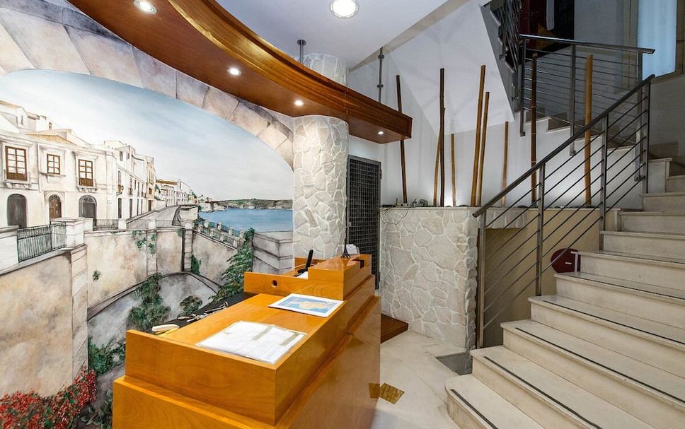 フロントデスク 写真