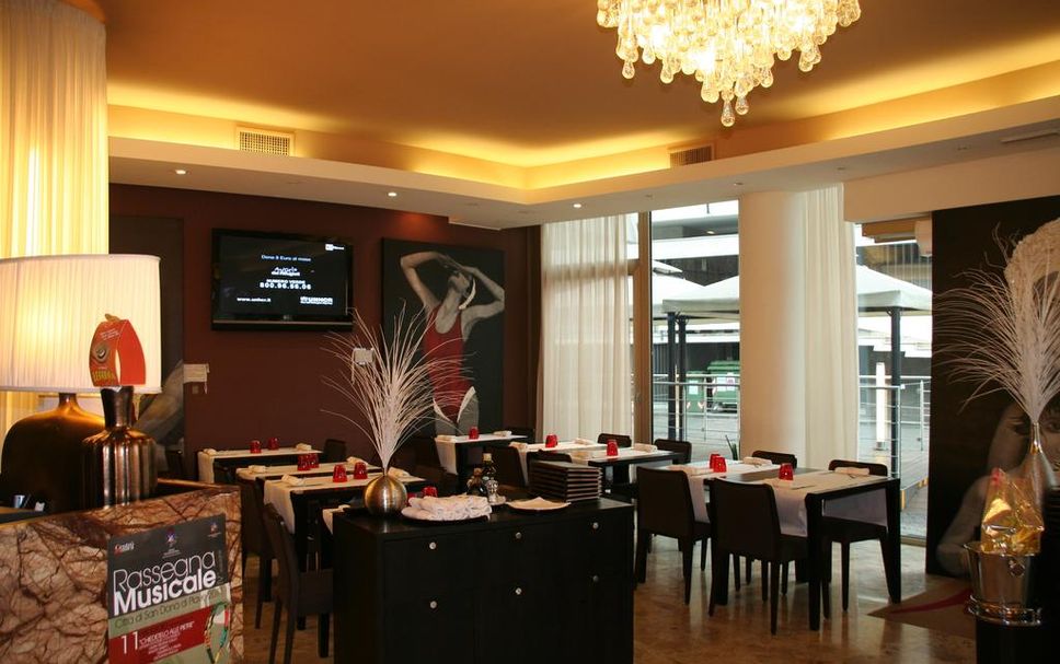 レストラン 写真