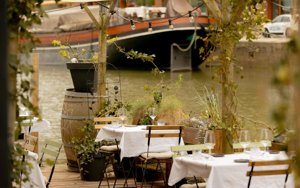 レストラン 写真