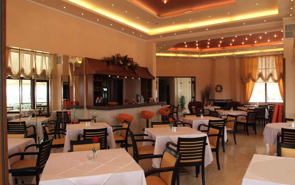 ダイニングルーム 写真