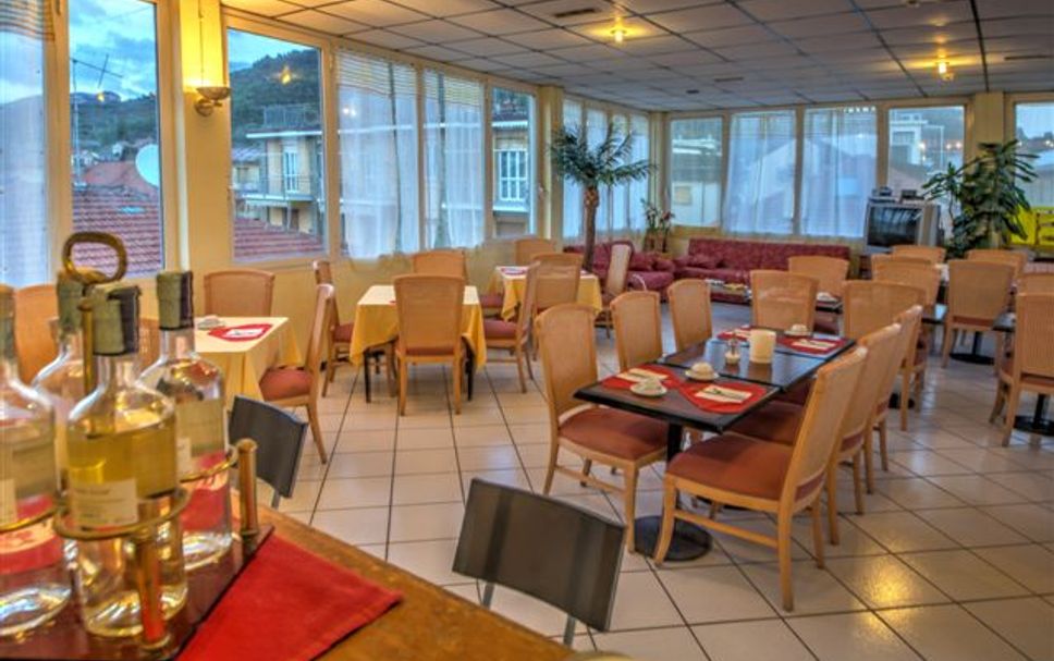 ダイニングルーム 写真