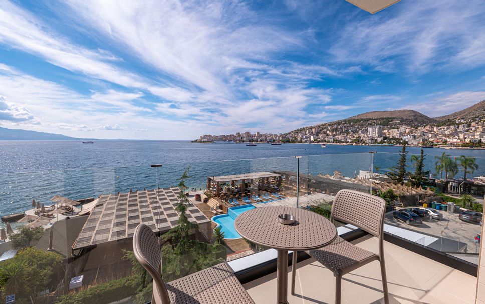 バルコニー 写真