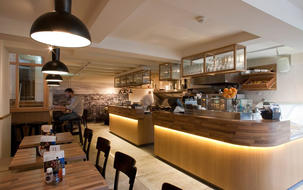 レストラン 写真