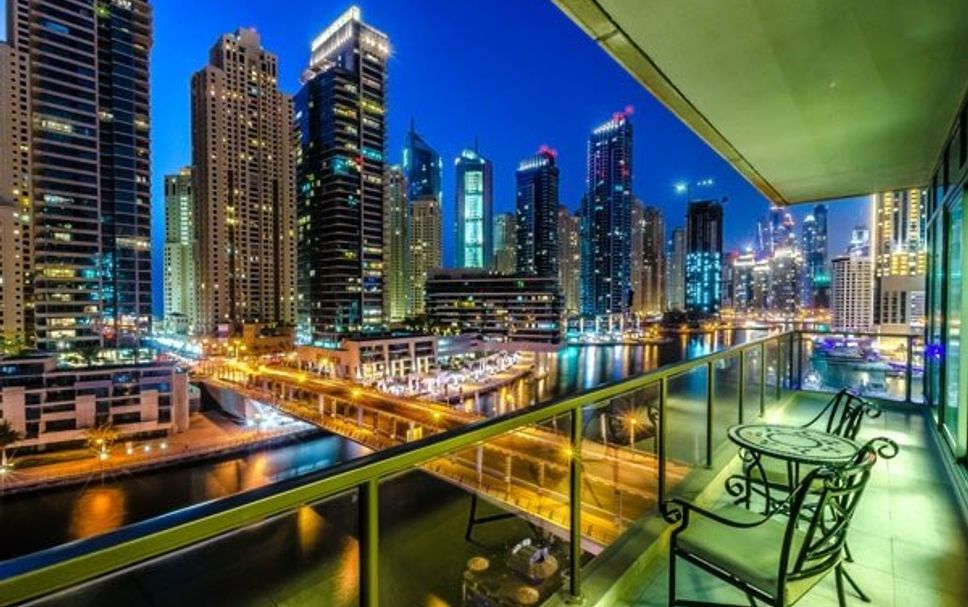 バルコニー 写真