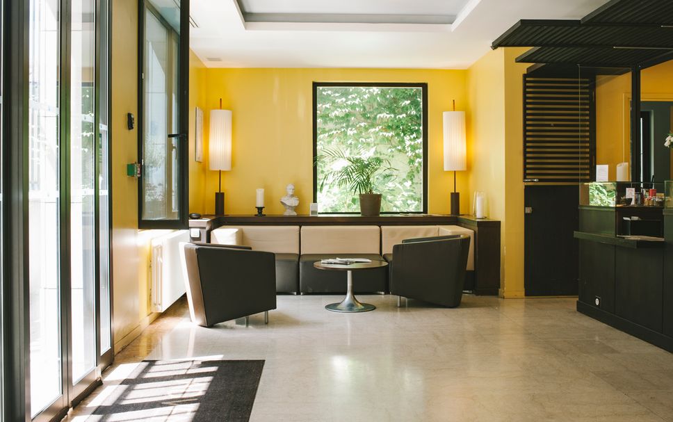 フロントデスク 写真