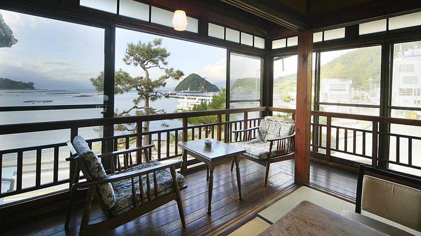 安田屋旅館